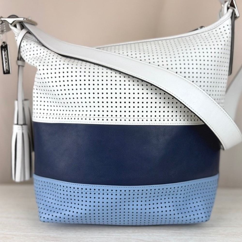 COACH Legacy Perforated Duffle Leather White Blue Stripe Coastal Spring‎ Resort - Picture 3 of 10